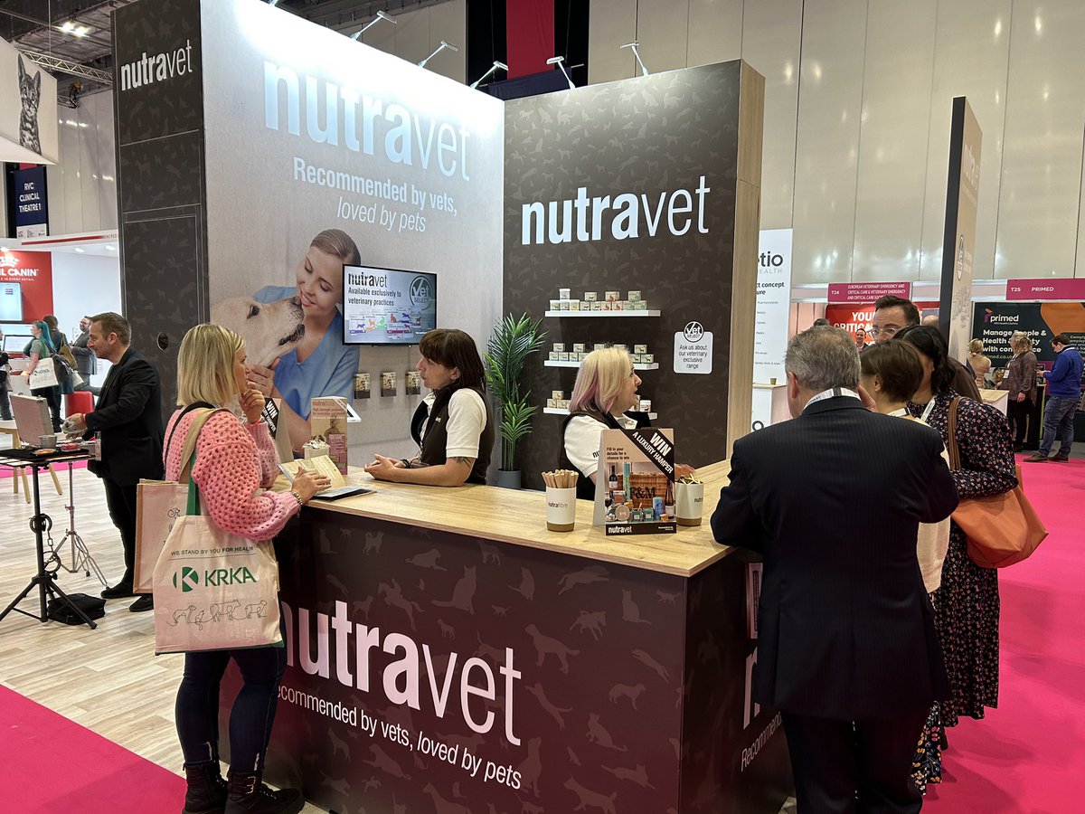 withbranding's tweet photo. It's great to be at The London Vet Show with @nutravet and the teams from Swedencare, Vetio Animal Health and Innovet helping to set up the new stand 😀

The new stand looks great at Excel London and showcases all four companies and their product ranges!

#londonvetshow #event https://t.co/pLncDvsADv