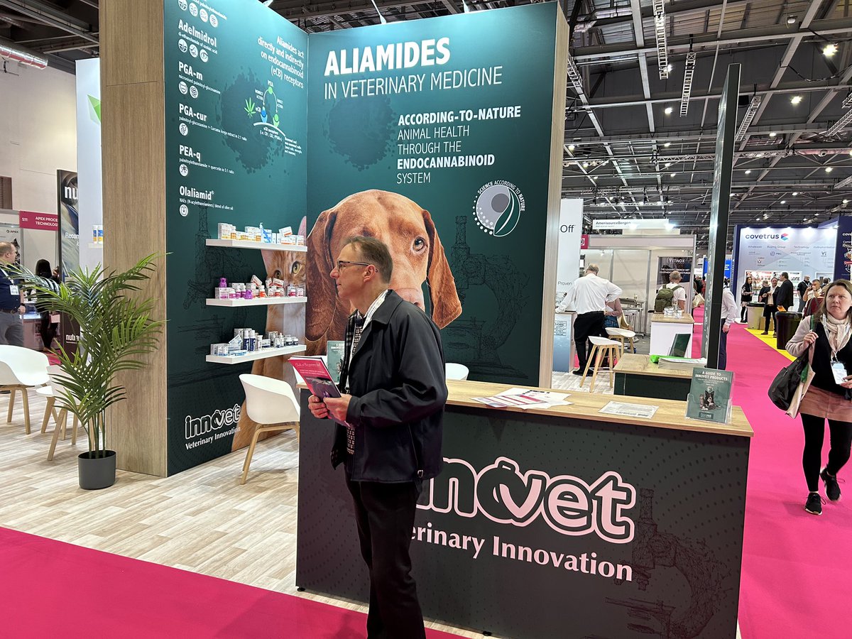 withbranding's tweet photo. It's great to be at The London Vet Show with @nutravet and the teams from Swedencare, Vetio Animal Health and Innovet helping to set up the new stand 😀

The new stand looks great at Excel London and showcases all four companies and their product ranges!

#londonvetshow #event https://t.co/pLncDvsADv