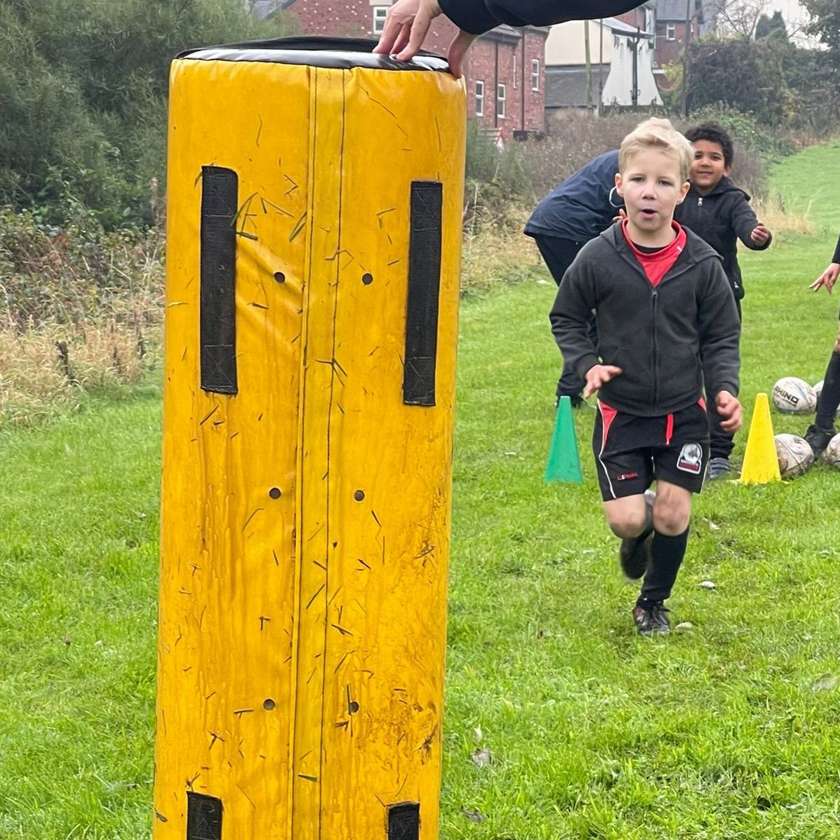 DodworthMiners's tweet photo. The tackle bags will be out on Sunday morning at 10am for our U6s team. Nothing is more exciting than the tackle bags 😊

If your kid is in school year 1 and wants to have fun while learning a sport, bring them along this Sunday to the Welfare. No need to book 👍 https://t.co/qUwcHnedGk