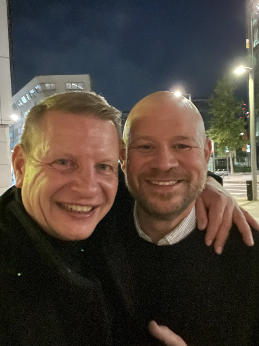 IT_LEADS's tweet photo. A big shout out to Rob Cooper  for organising another great Communico Networking event in London last night. It was great to catch up with everyone  and meet new people in the industry. #Amazingturnout #Communico https://t.co/Vp4rupuzmx