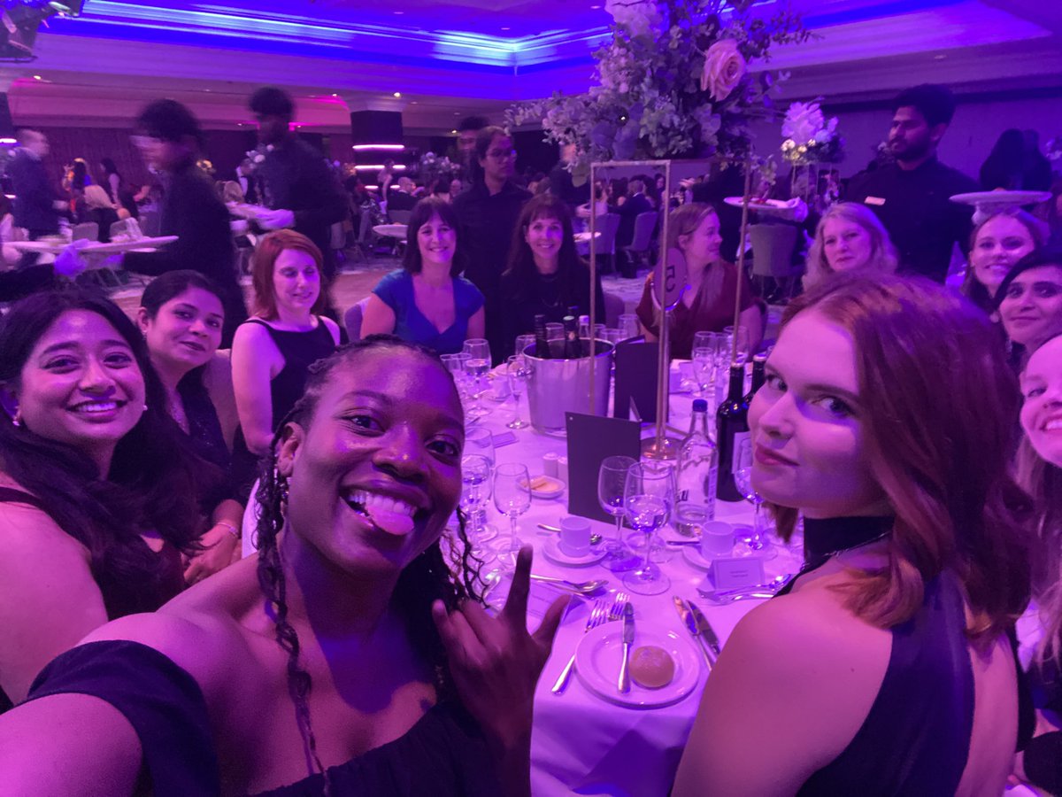 So much love and support… and beautiful gowns 😍

#WeAreTechWomen #TechWomen100 ⁦@WeAreTechWomen⁩