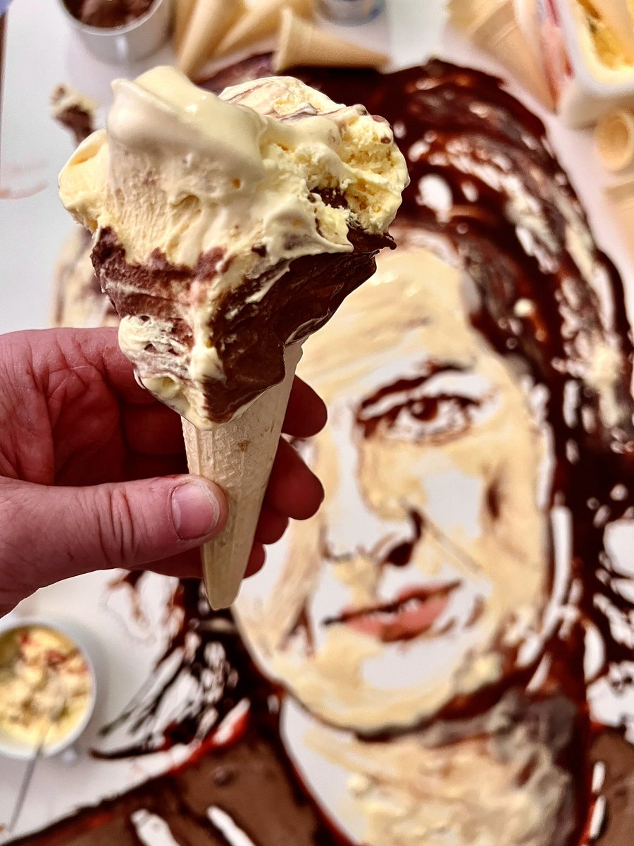 Joe Keery as Steve Harrington from Stranger Things, using Ice Cream and chocolate sauce! 🍦 🍫 👅 

<a href="/joe_keery/">Joe Keery</a> <a href="/Stranger_Things/">stranger things</a> 

#StrangerThings #JoeKeery #IceCream #FoodArt #SteveHarrington #ChocolateArt #IceCreamArt #StrangerThingsArt