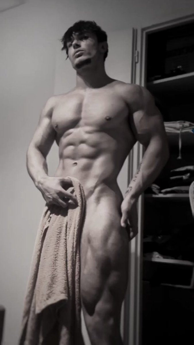 liroymalionew's tweet photo. #nude #mike https://t.co/8qRJbG1kRh