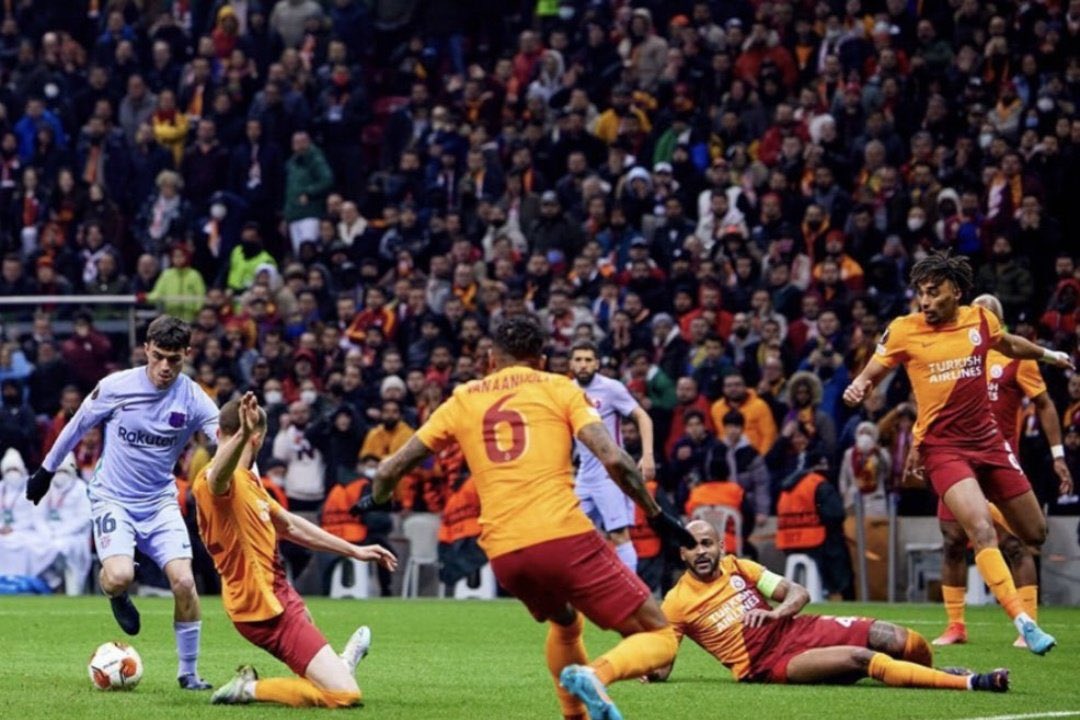 14_Jersey_'s tweet photo. Making players lie down in green pastures is something Pedri does for fun 😍
The best young midfielder in the world before Gavi
Generational Talent🔥 https://t.co/Aep9rzu4ac