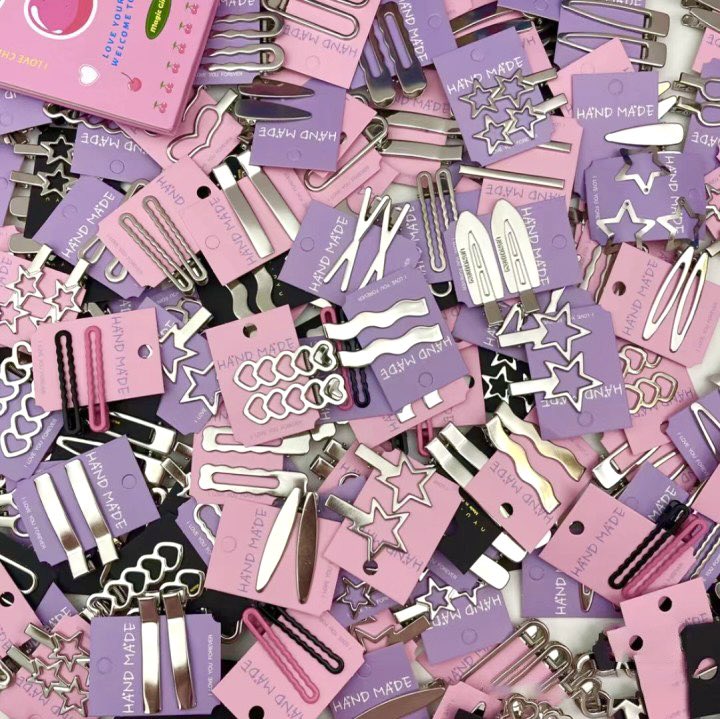 OMG มาแล้วกล่องตักกิฟเกาหลี สุ่มตักละแค่ร้อยกว่า แต่รับประกันได้ 25-30 ชิ้นเลย เน้นโทนหวานหรูน่ารัก เทรนติดกิฟกำลังมา อินฟลูติดกันตรึม น่ารักทุกอันใช้ได้ทุกวัน เริสส! 💘ᐡ•͈ ·̭ •͈ᐡ♡