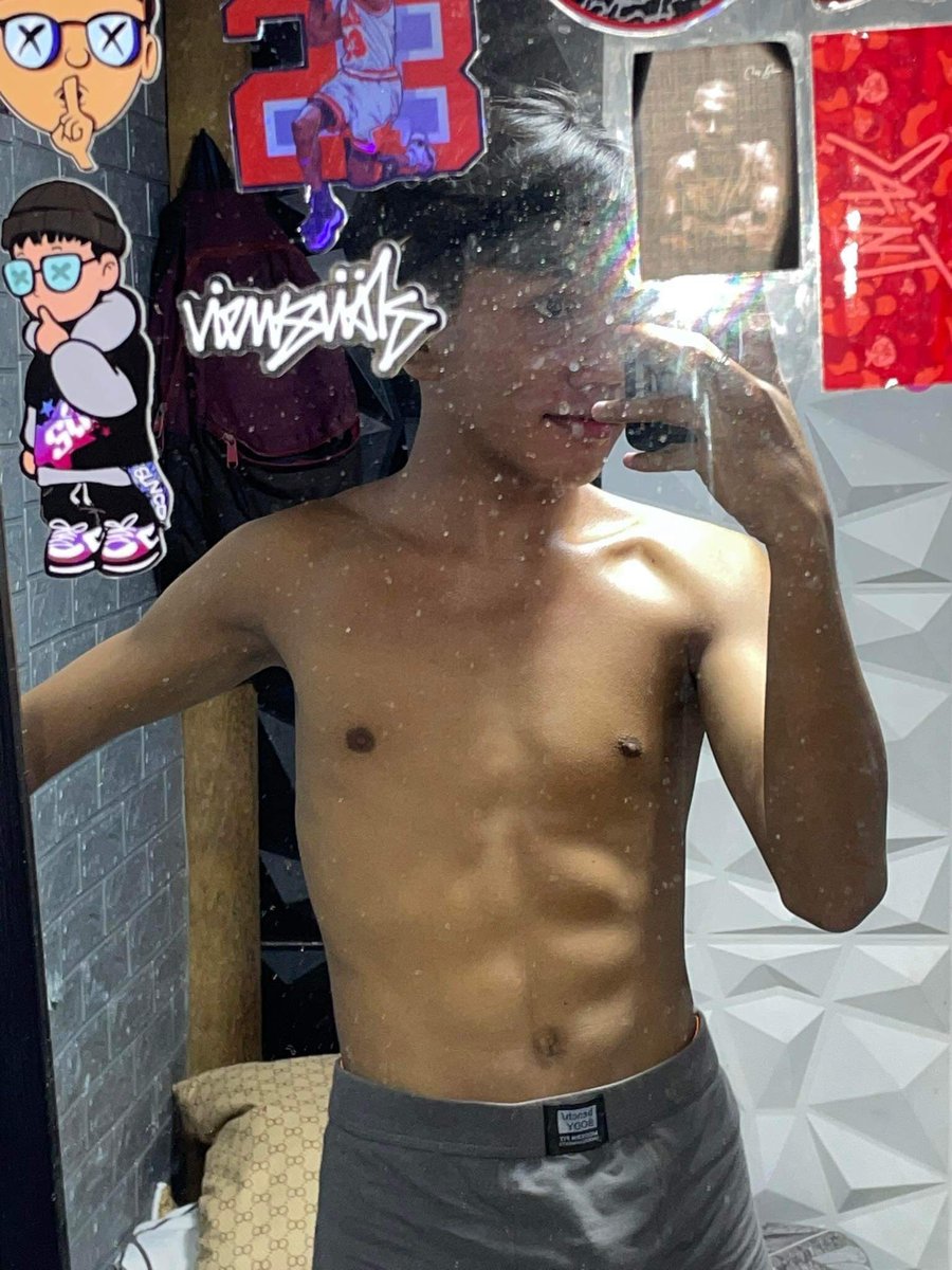 Altermanila129's tweet photo. 18 years old 
Bottom may abs 😭 https://t.co/9Hc2jxM9ju