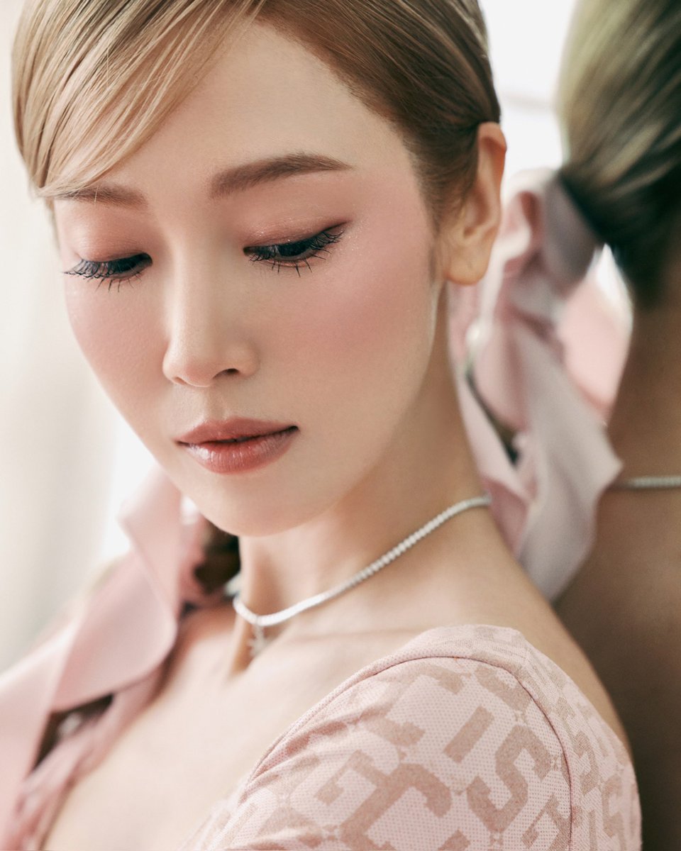 JessicaJChile's tweet photo. INFO: Fotos teaser del nuevo mini-álbum de #Jessica "Beep Beep" 

#jessicabeepbeep
#JessicaJung #제시카 https://t.co/VwihDN3BVz