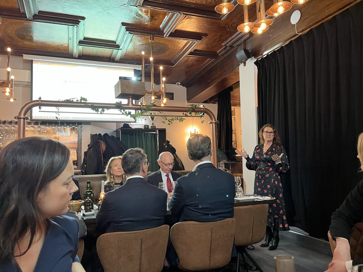 toomas_lukk's tweet photo. 🇪🇪🇸🇪 Chamber of Commerce (ESCC) 🥳 its 15 anniversary. After the speech by President Rika Torm, I had a pleasure to extend my greetings, wish ESCC youthful vigor in future, combined by a 👍 dose of experience. The “👁️-opening speech was given by @ChristianLuiga. Congratulations! https://t.co/OU4om49362