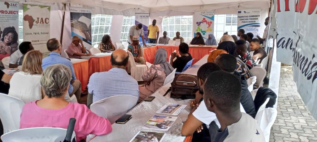 Manyunyu_Corg's tweet photo. We had an opportunity to showcase our work and initiatives throughout the 6 years journey with @SFCG_Kenya during the #BoardVisit held @SFCG_Kenya offices. It was a brilliant platform for exchanging ideas and insights as well. #UchaguziBilaBalaa
#Jisra
@BOthieno @ShamilIdriss https://t.co/nVvPPnrnrE