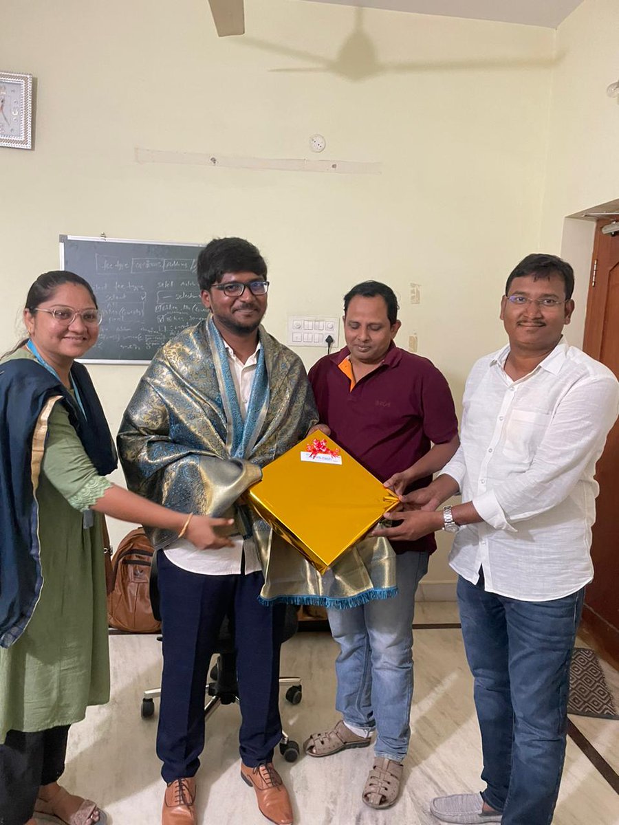 MAL_techs's tweet photo. Moses Alfred Pilla, a former employee of MALtech, recounted his experience working with the company.
 MALtech has extensive experience working with Moses and has appreciated his success and felicitated
#maltechs #Bapatla #itcompany #software #kmkiran https://t.co/Ii8xtmi8u8