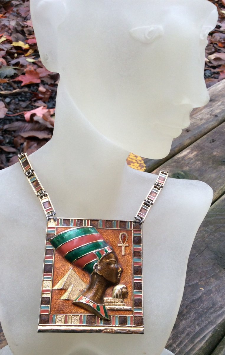 GothicGlass's tweet photo. CA$325.00
vintage rare D’Orlan Egyptian Queen Nefertiti pendant necklace, Signed #dOrlan #Egyptianrevival #pyramids #ankh #sphinx from Crow Vanity Jewelry on Etsy #etsyaccessories #etsyvintage #etsyjewelry #etsychristmasgifts https://t.co/ElsZktLfOS https://t.co/ItRuxHdp9z