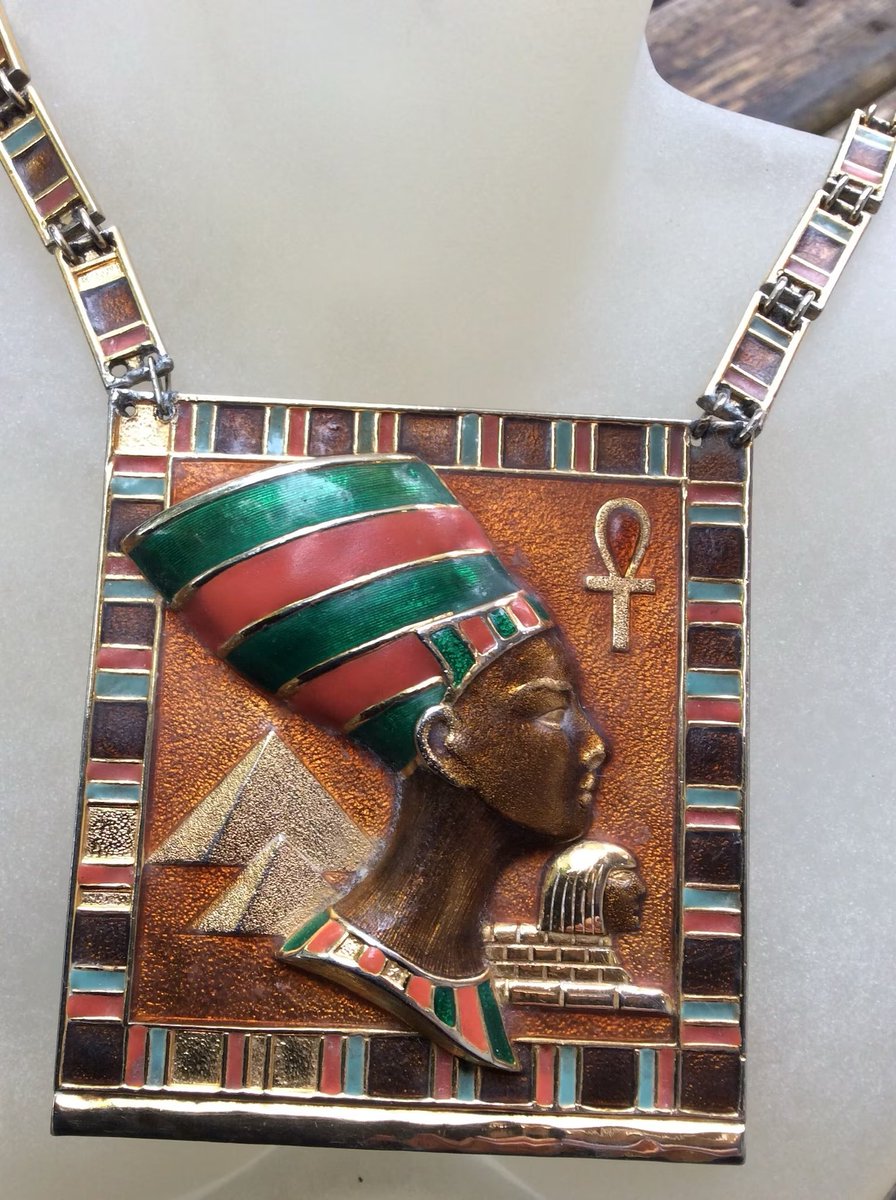 GothicGlass's tweet photo. CA$325.00
vintage rare D’Orlan Egyptian Queen Nefertiti pendant necklace, Signed #dOrlan #Egyptianrevival #pyramids #ankh #sphinx from Crow Vanity Jewelry on Etsy #etsyaccessories #etsyvintage #etsyjewelry #etsychristmasgifts https://t.co/ElsZktLfOS https://t.co/ItRuxHdp9z