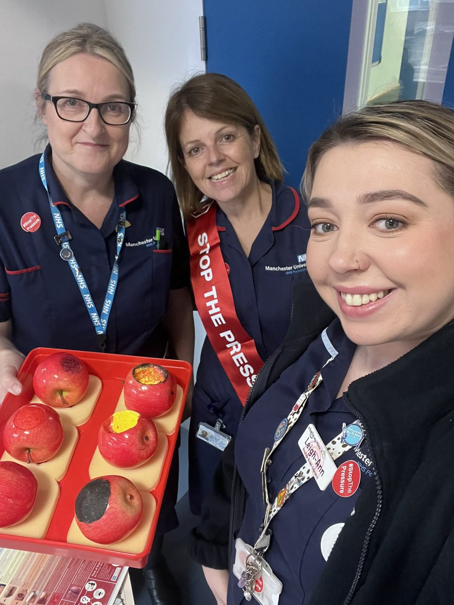 Leigh-Ann & Gemma. tweet media