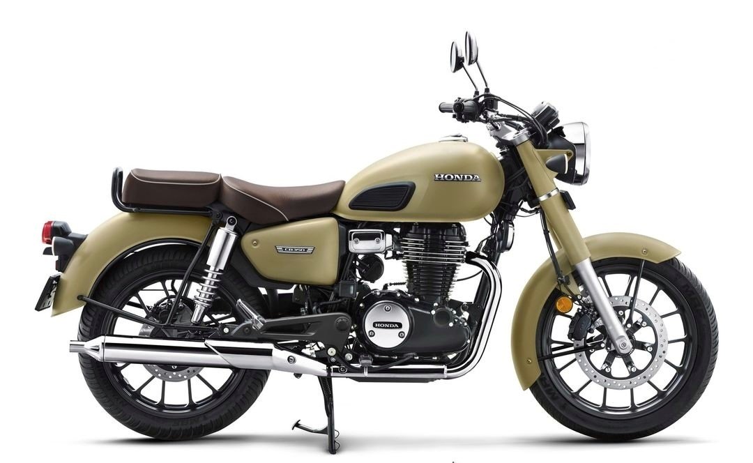 strellofficial's tweet photo. Honda just announced the updated CB 350, and I am looking at the pics like this 🤯 https://t.co/MlzTRU0MXe