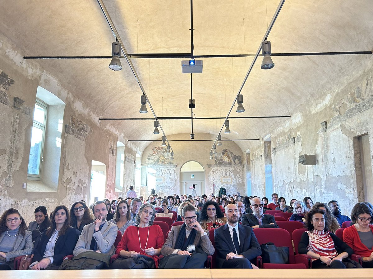 Tappa nel Nord Ovest per #LaboratorioFarnesina

<a href="/ComunediBergamo/">Comune di Bergamo</a> ci ha ricevuto nell’Aula magna di <a href="/UniBergamo/">UniBg</a> dove abbiamo raccontato i progetti di #DiplomaziaCulturale e soprattutto ascolteremo le proposte culturali dei territori.
Obiettivo? Portare insieme cultura 🇮🇹 nel 🌏🌍.