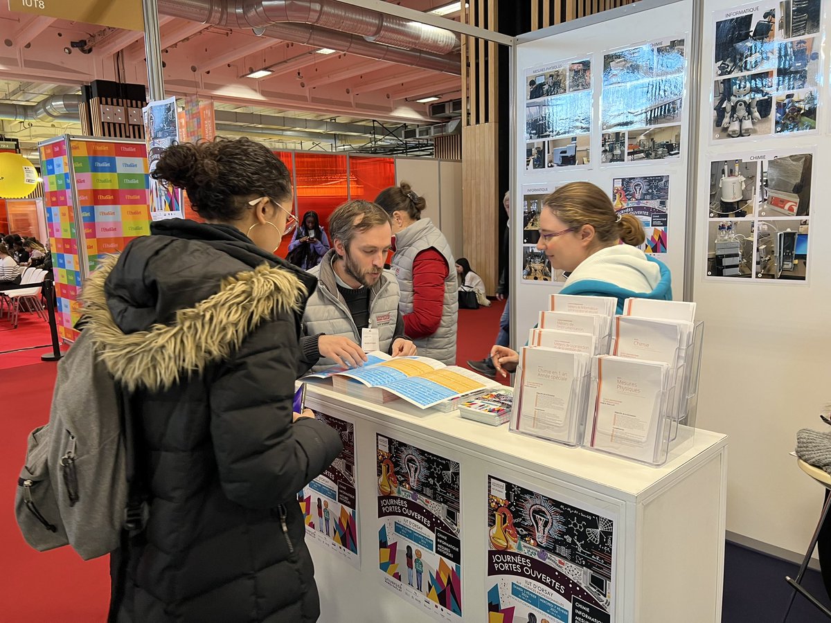 IUT_Orsay's tweet photo. ✅C’est parti pour le 1er jour du salon de @letudiant avec L’ARIUT île-de-France.
Venez rencontrer notre équipe pédagogique au salon de l’éducation de 9h à 18h le 17, 18, 19 novembre
📍Porte de Versailles
#OSEZLIUT @UnivParisSaclay @lesIUT
#Chimie #MesuresPhysiques #Informatique https://t.co/2u7vxvB3QW