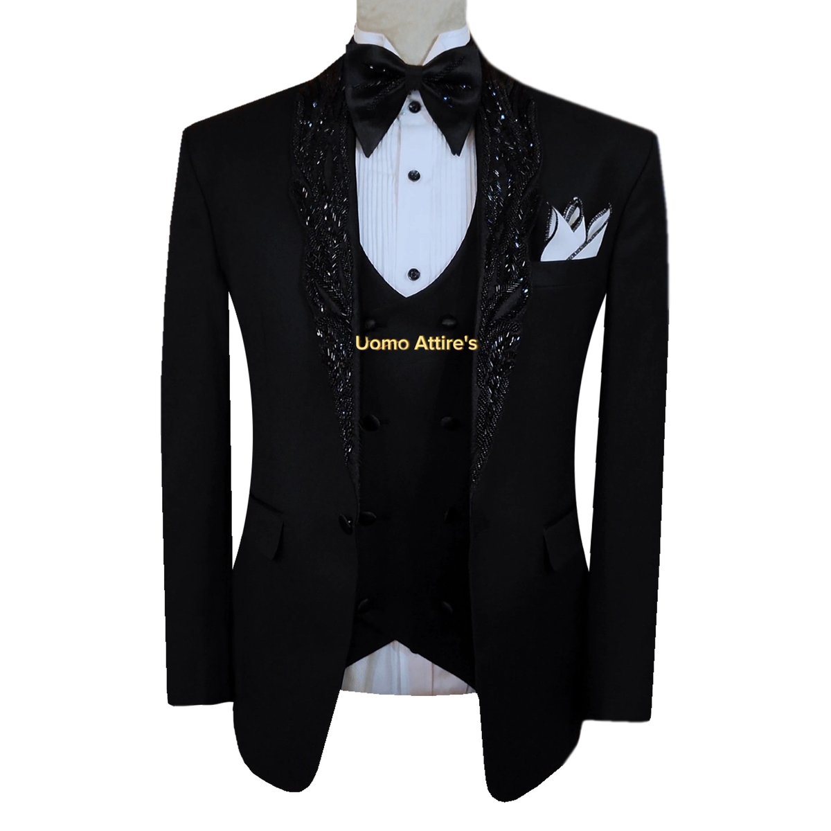 Dapper sophistication meets handcrafted elegance in our Black Designer Tuxedo Suit.

👉 uomoattire.com☎️+92300-7668666

#DesignerStyle #WeddingReady #RedCarpetElegance #GroomsmenFashion #ItalianWool #DapperGents #HandcraftedLuxury #TuxedoChic #ElegancePersonified