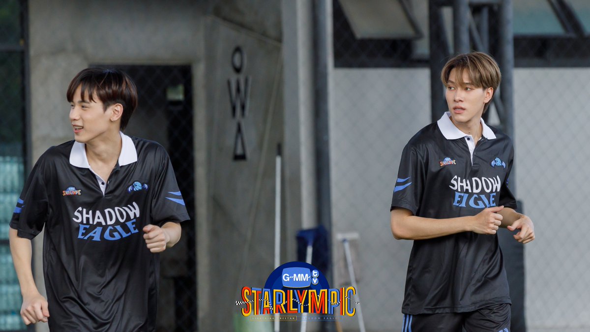 GMMTV's tweet photo. ส่งภาพช็อตเด็ดจากการซ้อมฟุตซอลสุดมันส์ระหว่าง Lightning Cheetah และ Shadow Eagle มาให้รับชมกันครับผม! 💥⚽️
 
📍 BUY TICKETS CLICK : https://t.co/awuSbZfmbz
📍23 DECEMBER 2023 | IMPACT ARENA, MUANG THONG THANI

#GMMTVStarlympic
#GMMTV https://t.co/K2ldGs30gg