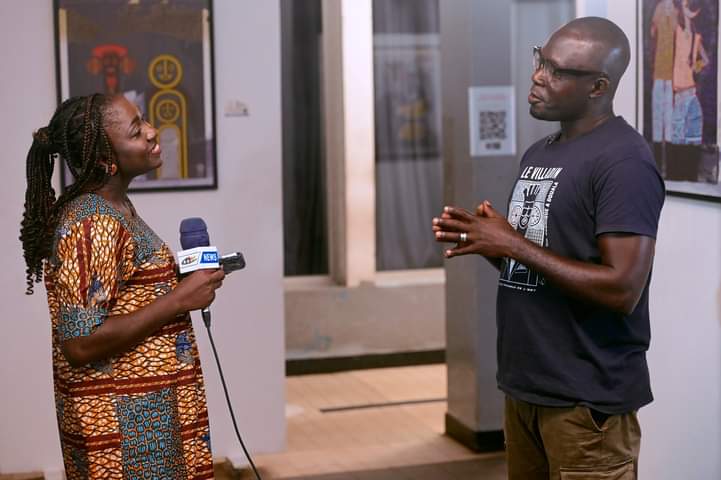 takukamart's tweet photo. I am the guest of the Journal on the national channel CrtvNews today on Canal 316.
We'll talk about what we'll talk about with Karesse Essiane! π
Photos: Richard Essame
#CrtvNews #erictakukam #artdigital #exposition #realiteaugmentee #contemporaryAfricanart #elephantmask https://t.co/SQFxuPmODV