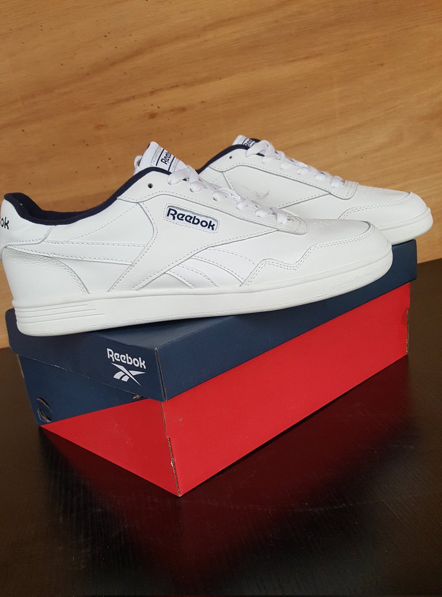 Reebok Classics 💯 
Disponible en 43/44 et Small 45 

Livrée avec son carton d'origine 
671978370 ▶️ livraison et expédition rapides