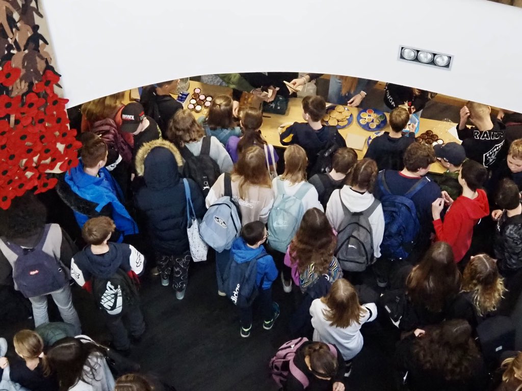 Midhurst Rother College Sixth Form tweet media