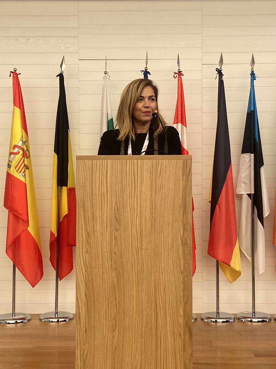 <a href="/Teresaminguez1/">Teresa minguez diaz</a> diputada responsable de Internacional <a href="/icam_es/">Ilustre Colegio de la Abogacía de Madrid</a> presenta la sesión plenaria de clausura de la Cumbre de Derecho UE <a href="/icam_es/">Ilustre Colegio de la Abogacía de Madrid</a> con Ana de Palacio, Cani Fernandez y Daniel Calleja