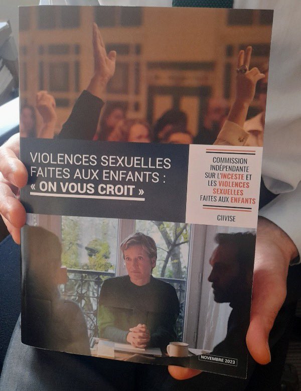 CIIVISE_contact's tweet photo. Remise officielle du rapport de la CIIVISE à @CharlotteCaubel @BCouillard33 @agnesfirmin @SabrinaRoubache

Une nouvelle étape franchie pour la commission et tous ses membres, que nous remercions pour leur travail et leur engagement de ces 3 dernières années. https://t.co/h9ZKd9b4ge