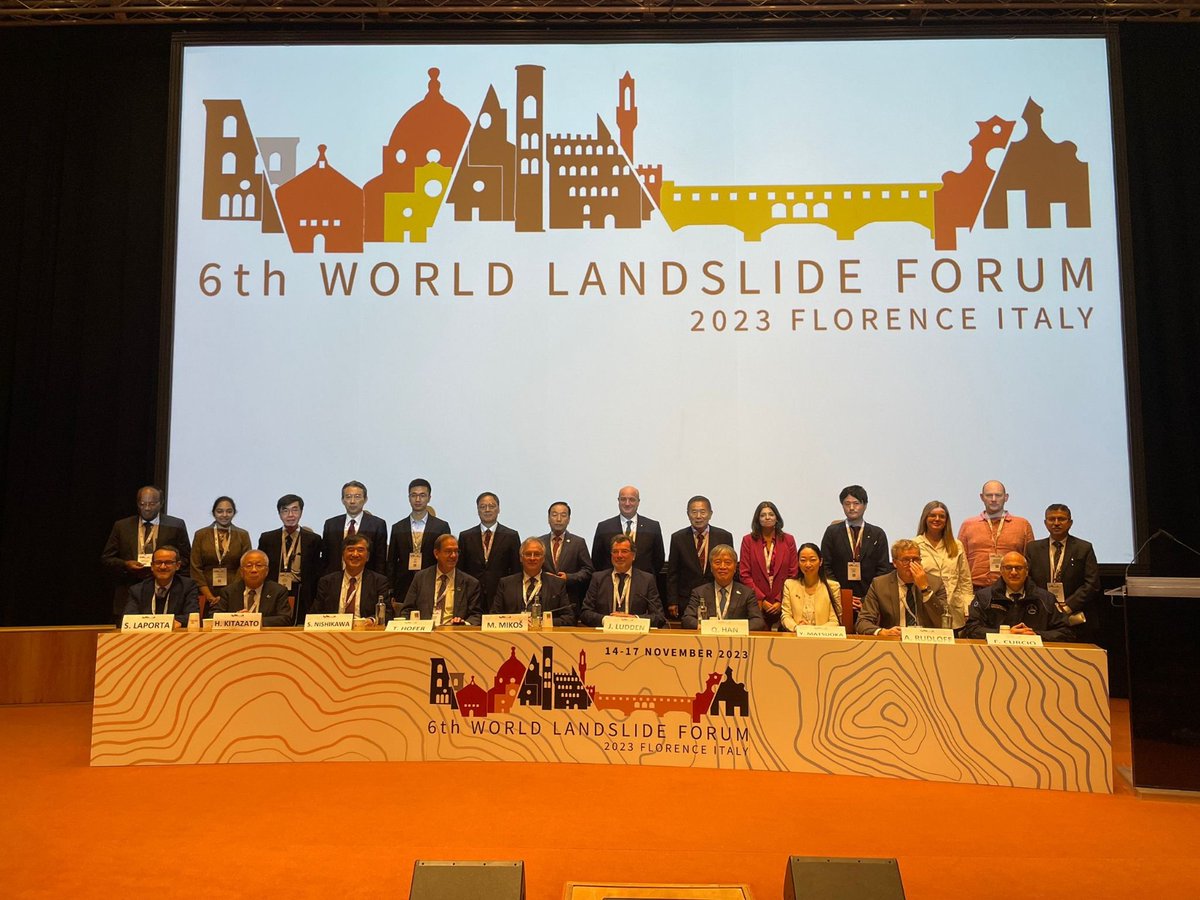 #OGS also participates in the 6th World Landslide Forum in Florence, organized by <a href="/ICL_IPL/">ICL</a> and <a href="/UNI_FIRENZE/">Università di Firenze</a>. More than 1000 experts from 69 countries came together to share #knowledge and #technologies for #landslide research. Info👉🏼wlf6.org
<a href="/NicolaCasagli/">Nicola Casagli</a>