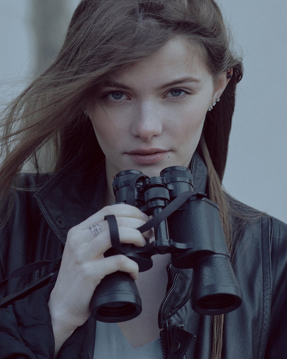 GoldClassGirls tweet media