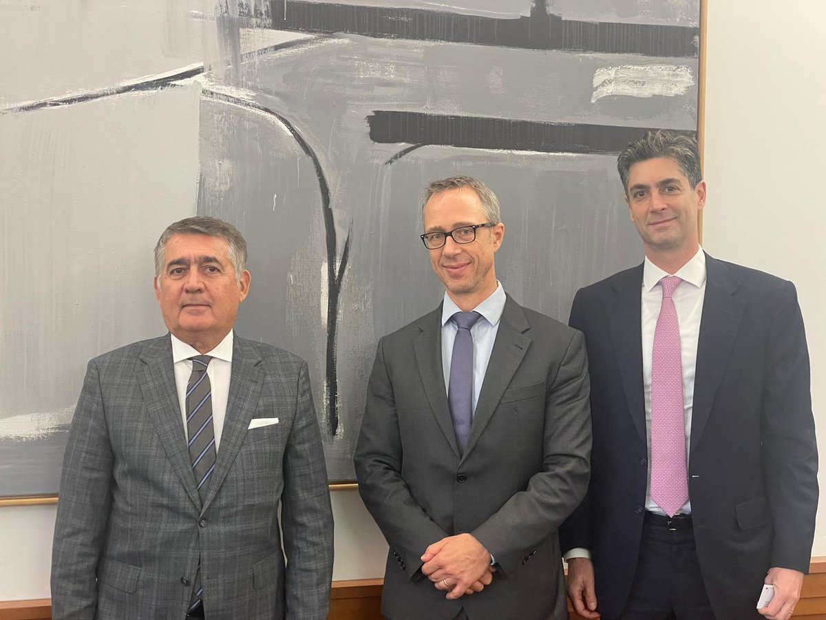 TÜSİAD Yönetim Kurulu heyeti olarak, Dr.Kirsten Scholl, Almanya Ekonomi ve İklim Bakanlığı Avrupa Politikası Genel Direktörü ve  Almanya Dışişleri Bakanlığı ile görüştük.
Türkiye -  Almanya ilişkileri, jeopolitik gelişmeler, AB-Türkiye Gümrük Birliği güncellenmesi ve AB Yeşil