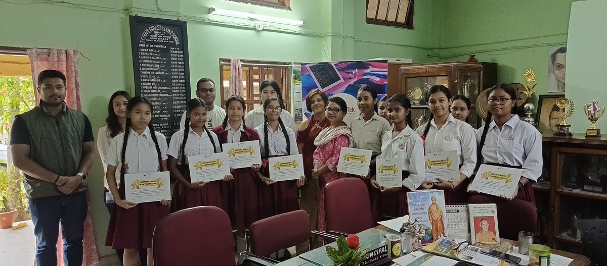 boldtekglobal's tweet photo. 🌟 Certificates in hand, smiles all around! 😊 A heartwarming day at TC School as we recognized our talents and thanks the incredible BoldTek TEAM who made it happen. 💙 Cheers to the power of knowledge, teamwork, and the bright futures we're building together! 🚀  #BoldTek #CSR https://t.co/s2b7mMYmiH