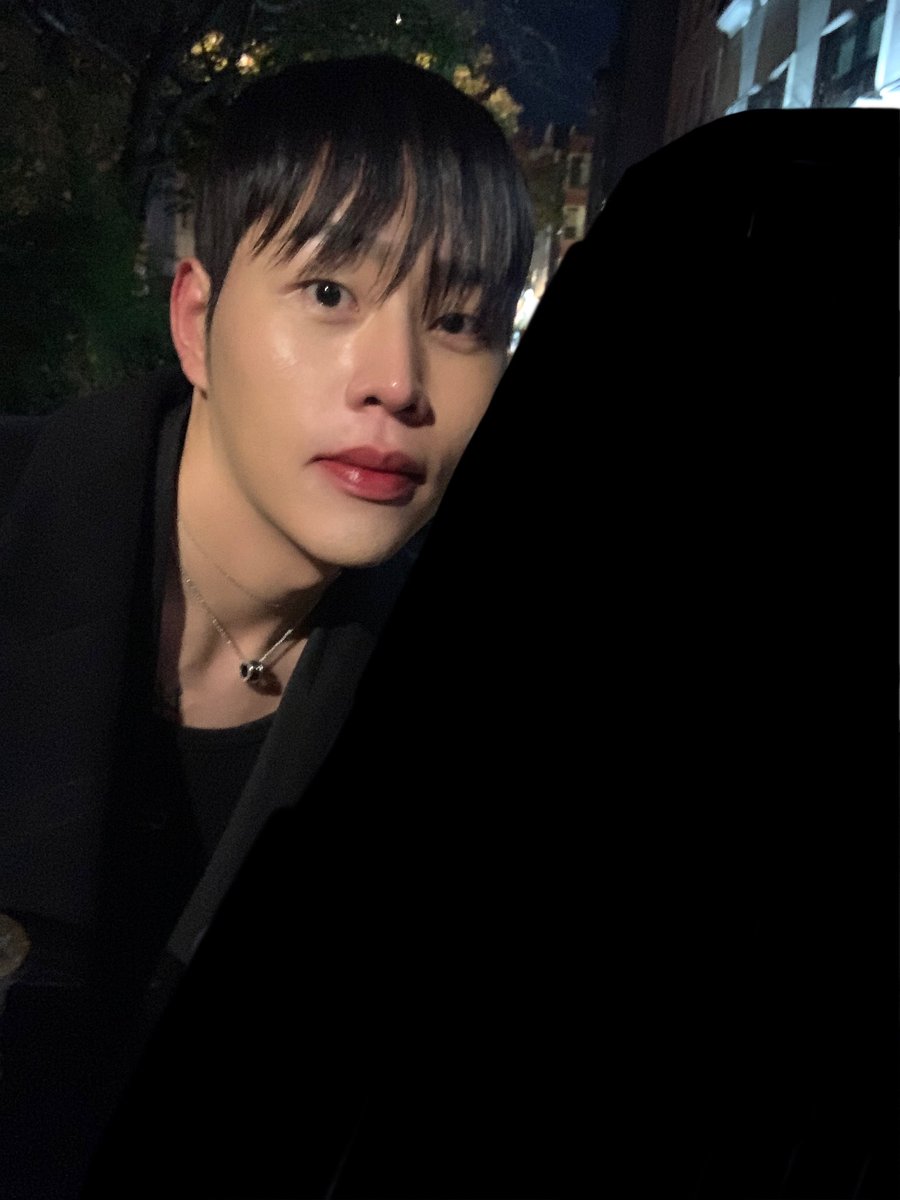 밥먹으러 가다 만나서 깜짝 놀람..🫢 살 많이 빠지셨음 대박..!!