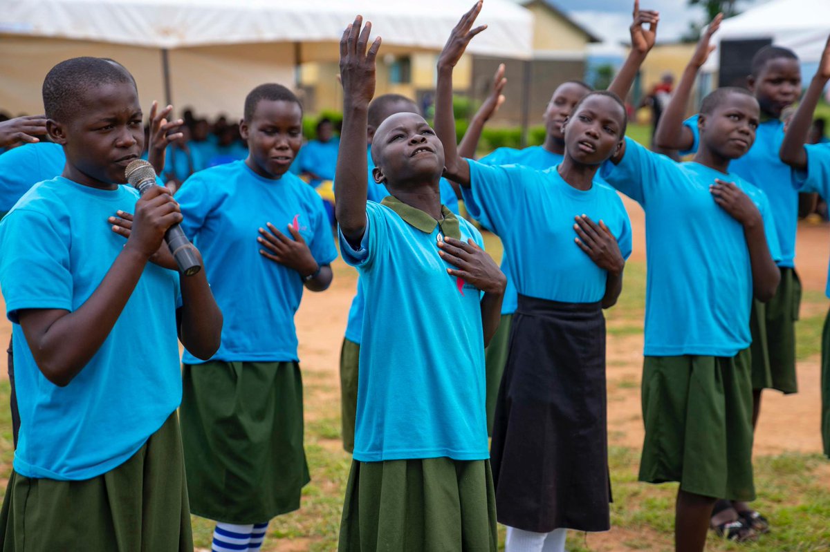 THEMOTIVATOR256's tweet photo. Hats off to @GirlUpUganda for their incredible work in organizing the End-of-Year Learning Day in Bukedea District! 🌟 Gratitude also to the community for the unwavering support. Together, we're making a difference in education and empowerment. 🙏 #LearningDay23 https://t.co/AiZCTaC2fn