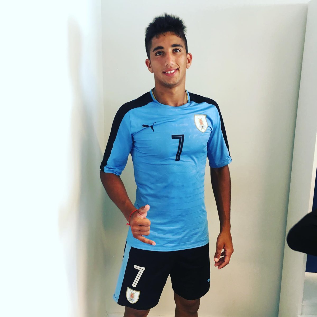 jotacurcc's tweet image. Uruguay con kike olivera en el plantel:

Brasil ✅️
Argentina ✅️

Family &amp;amp; familia.