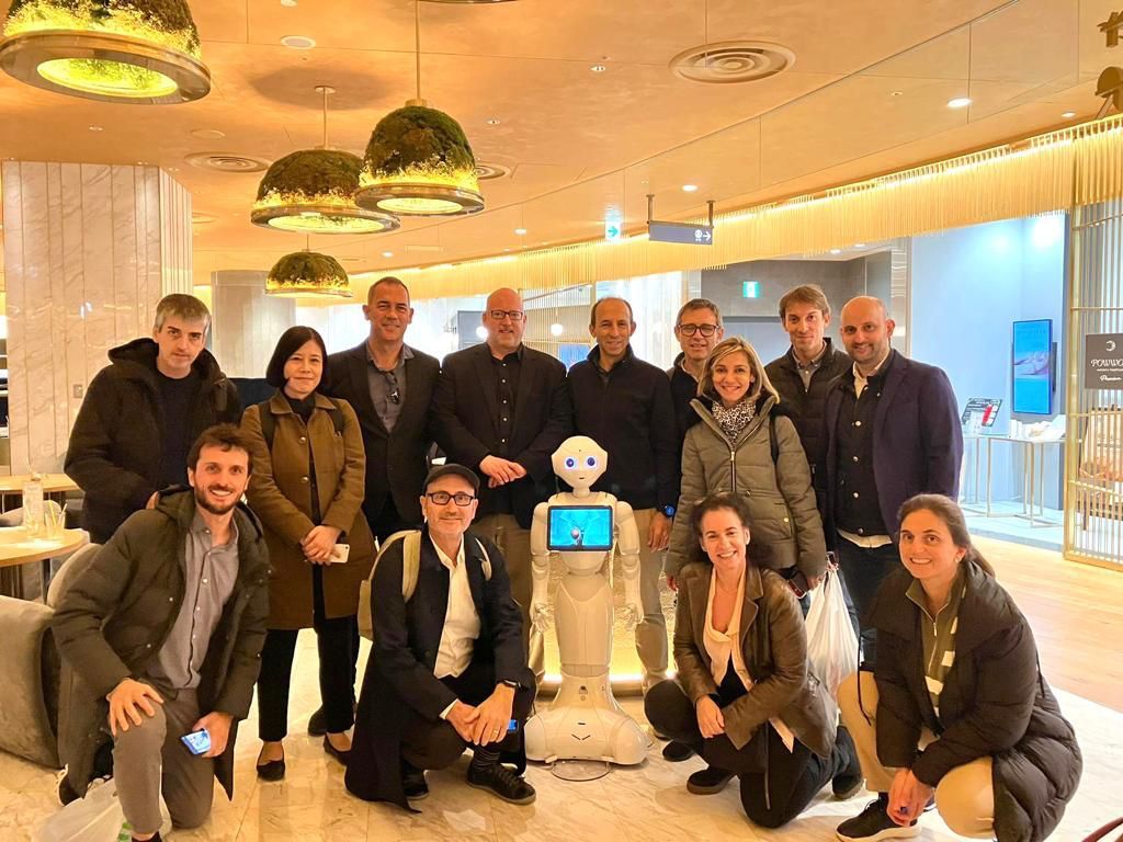 ACCIÓ (@accio_cat) on Twitter photo 📸 17 clústers de #Catalunya han participat en la #StrategicClusterWeek al #Japó.
👏 En aquesta 9a edició organitzada per ACCIÓ, els representants dels clústers han mantingut més de 40 reunions amb empreses i organitzacions japoneses com <a href="/panasonic/">Panasonic</a>, <a href="/rakuten_es/">Rakuten.es</a> o <a href="/GLOBIS_IMBA/">GLOBIS University - Graduate School of Management</a>. 📸 17 clústers de #Catalunya han participat en la #StrategicClusterWeek al #Japó.
👏 En aquesta 9a edició organitzada per ACCIÓ, els representants dels clústers han mantingut més de 40 reunions amb empreses i organitzacions japoneses com <a href="/panasonic/">Panasonic</a>, <a href="/rakuten_es/">Rakuten.es</a> o <a href="/GLOBIS_IMBA/">GLOBIS University - Graduate School of Management</a>.