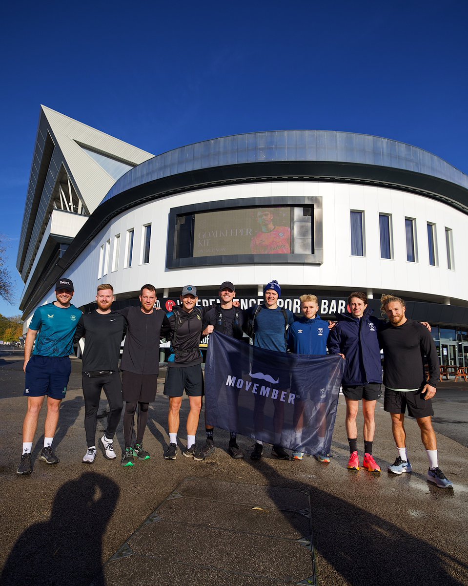 This team of Bears 🐻 and <a href="/BathRugby/">Bath Rugby</a> staff are running 18 miles from Ashton Gate to the game tonight in aid of <a href="/MovemberUK/">Movember UK</a> 🏃🏼

Please donate if you can to show them some love 💙 #Movember 

movember.com/t/bristol-bears