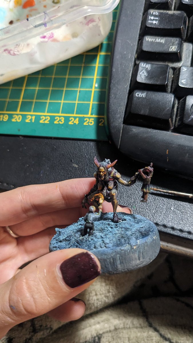 Work in progress for <a href="/MadMoisie/">Mad Moisie</a> . #krampus !!!

#miniaturepainting