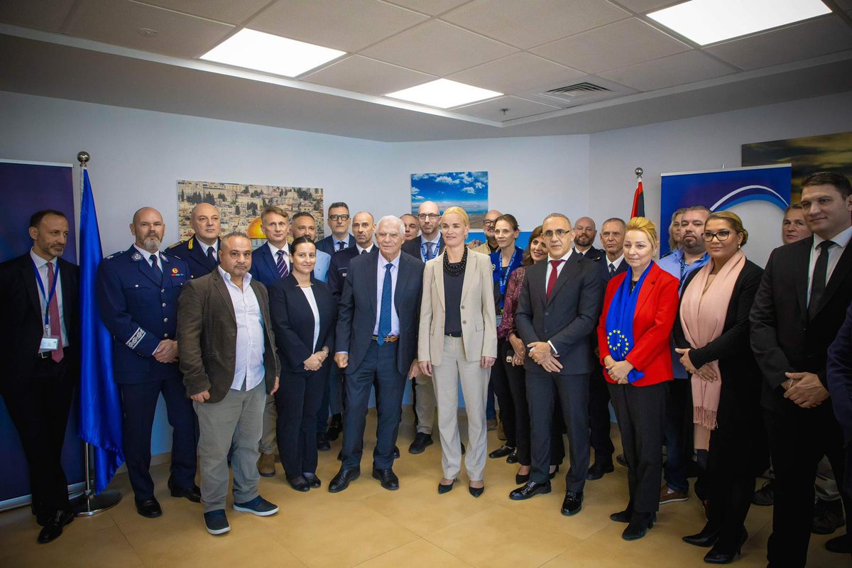 Eupolcopps's tweet photo. Today, HR/VP Josep Borrell visited #EUPOLCOPPS, meeting Mission Members and discussing our mandate. #EUPOLCOPPS has continued to execute its mandate despite the current challenges, providing support to our #Palestinian counterparts. https://t.co/UX6aEBwkLr