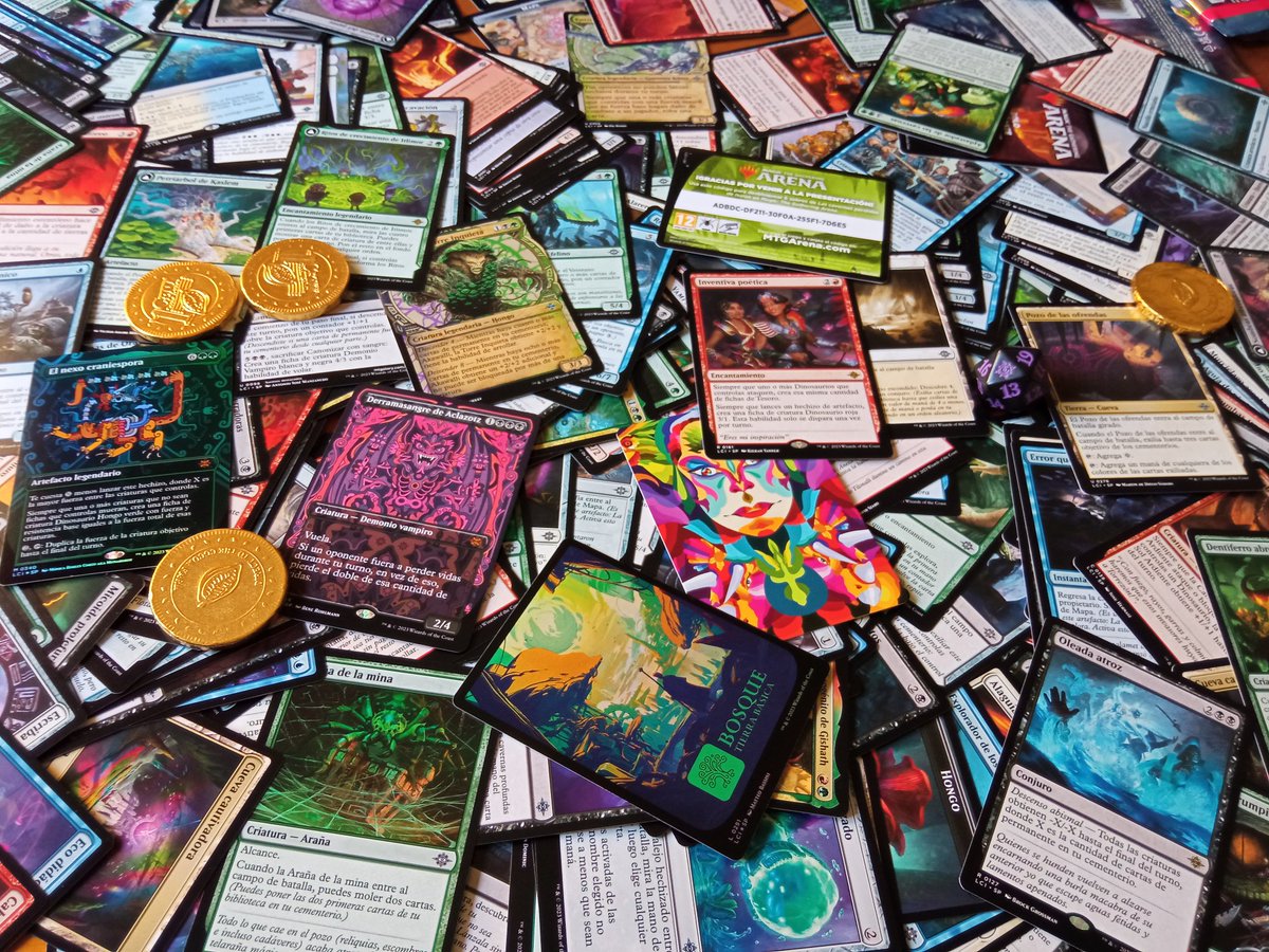 no está guapo #mtglci ni nada, vaya gustazo de mecánicas, de arte, de cartas, de colección y de todo 💛💙💜❤️💚

(pictured: sobres del arena para el más avispao)