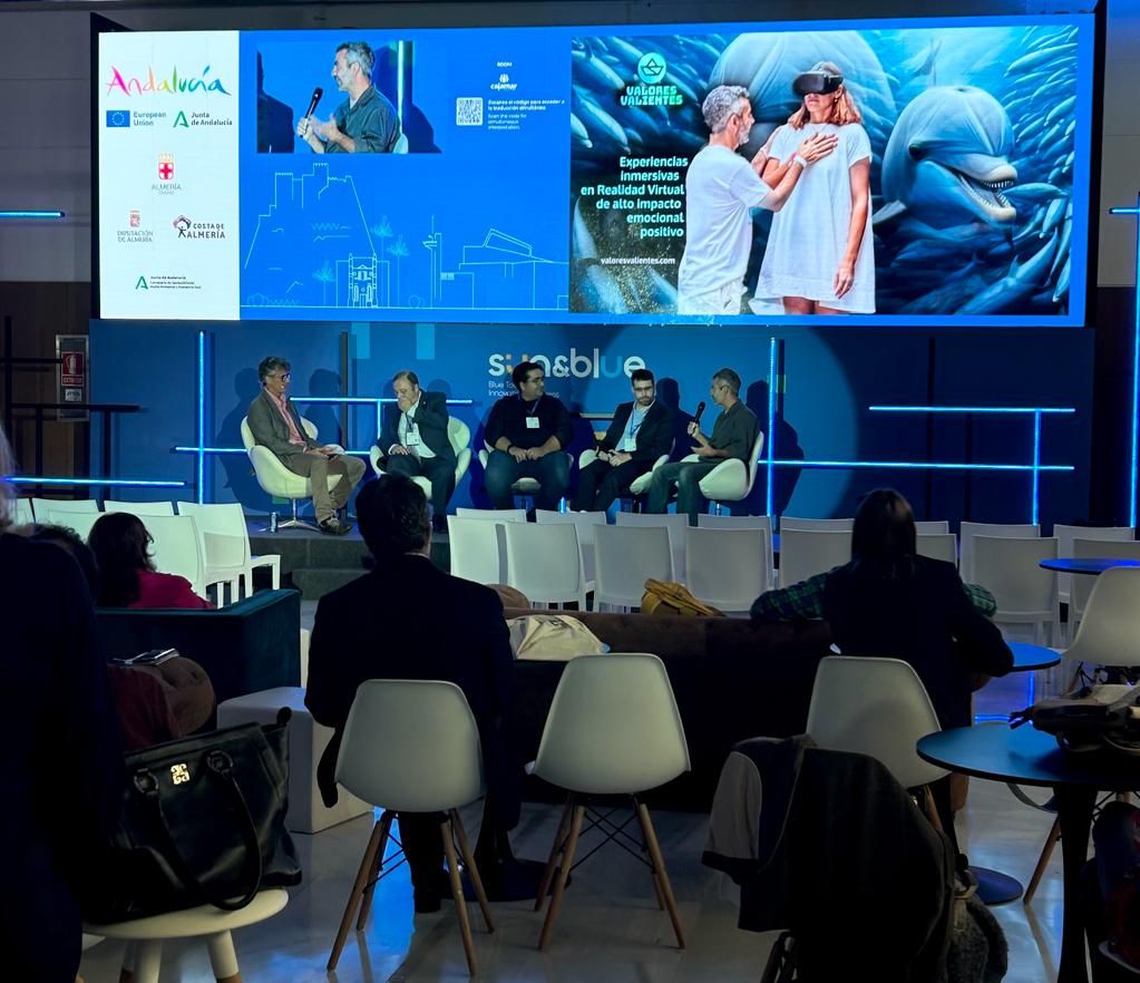 Nos sumergimos en el futuro del Turismo Azul en la ponencia sobre 'Nuevas Tecnologías Aplicadas al Turismo Azul' en la Sala Andalucía 

🗣️Participan
<a href="/jlcordoba/">Jose Luis Córdoba</a> - @andalucialab 
<a href="/EnriqueOKL/">Enrique Lara</a> - <a href="/OKLocated/">OK Located</a> 
<a href="/f_pititto/">Francesco Pititto</a> - <a href="/envjoy/">Envjoy</a>
Manuel Lara - MilenIA
<a href="/ValoresValiente/">Javier Romera</a>