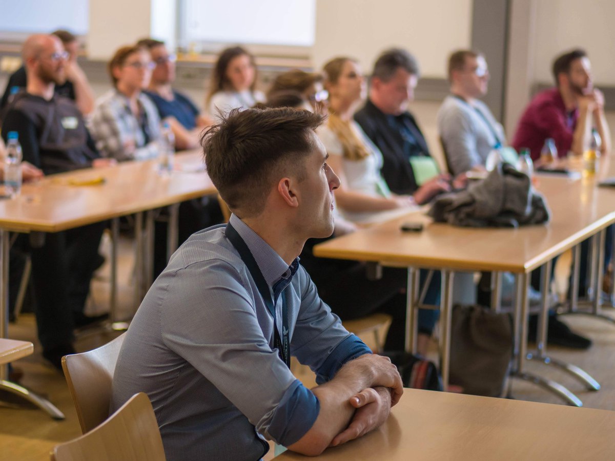 Der Ticketverkauf für das Barcamp am 08.12. ist nun gestartet. 🎉 Freut euch auf spannende Vorträge und interessante Workshops in der Hochschule Heilbronn.

Weiter Infos zu den Tickets: connect-it.hn/events/barcamp…