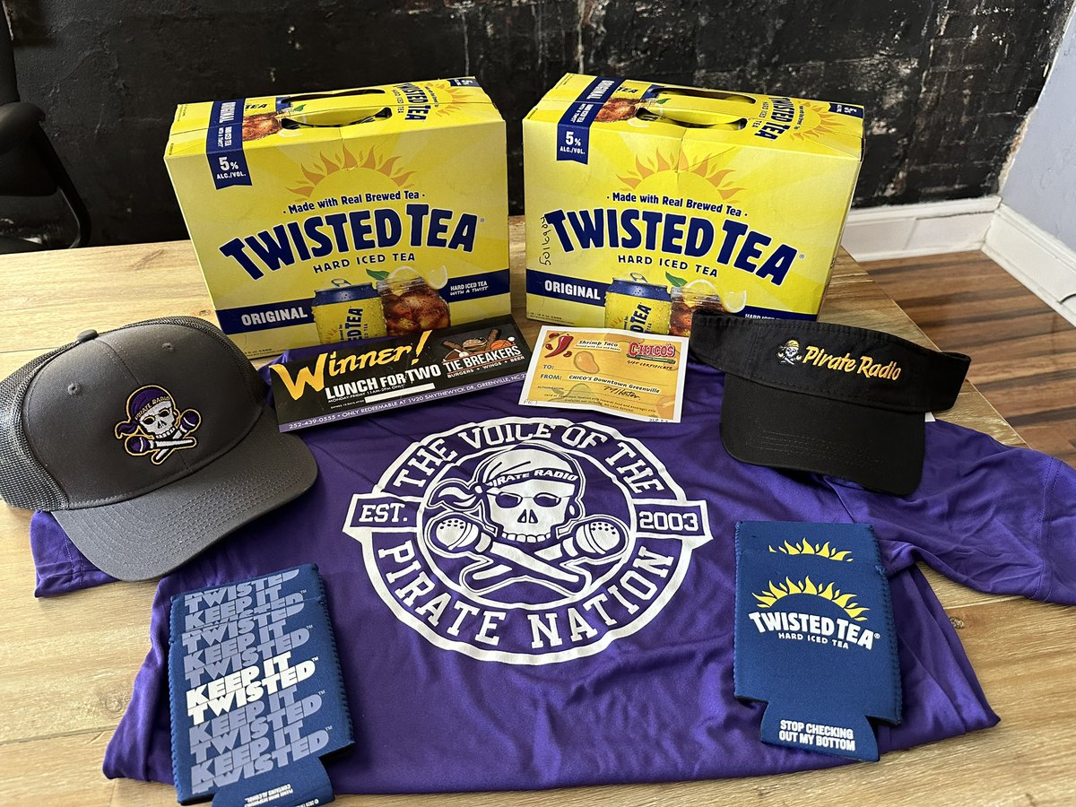 🚨GIVEAWAY ALERT🚨
RT &amp; FOLLOW <a href="/PR927FM/">Pirate Radio ☠️</a> for a chance to win this awesome #FreeBeerFriday prize package.  21 and older only
#Stations4Winners🏴‍☠️