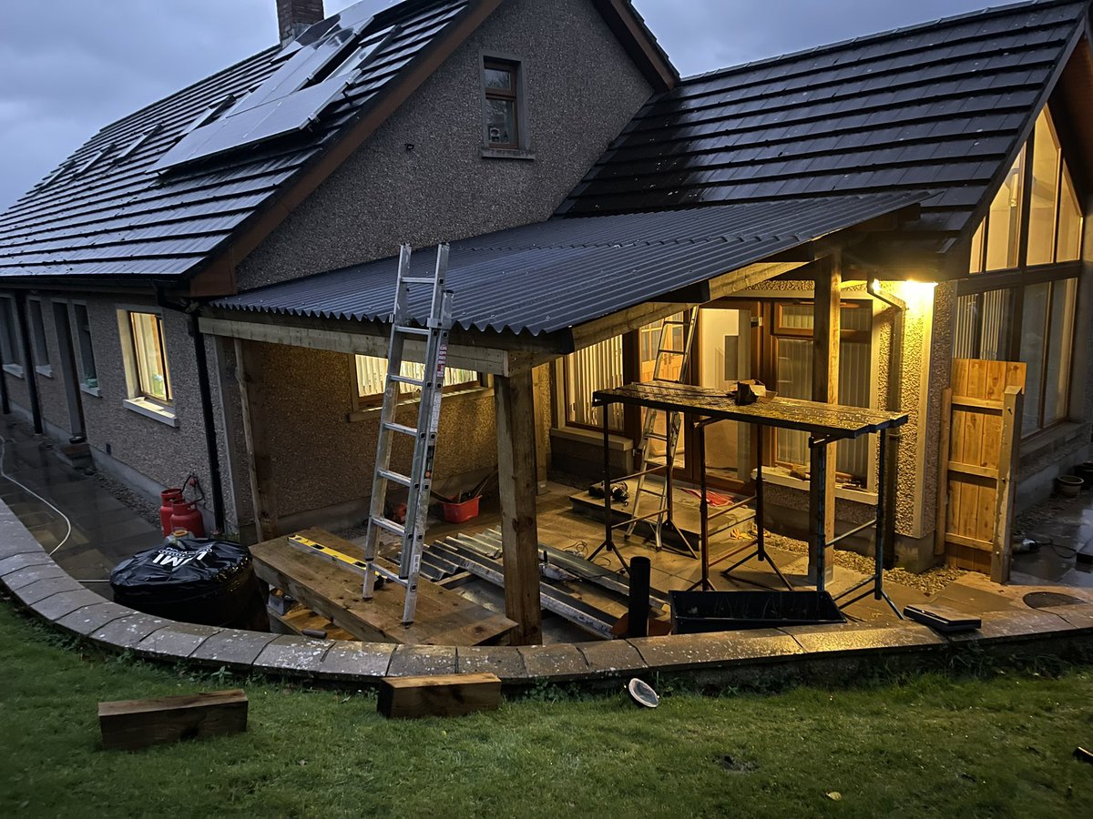 HallGaznic's tweet photo. A wee project completed yesterday for a friend. Building things brings me great enjoyment! #DIY #NorthernIreland #selfbuild #gardenroom https://t.co/6u2JH6BmPa