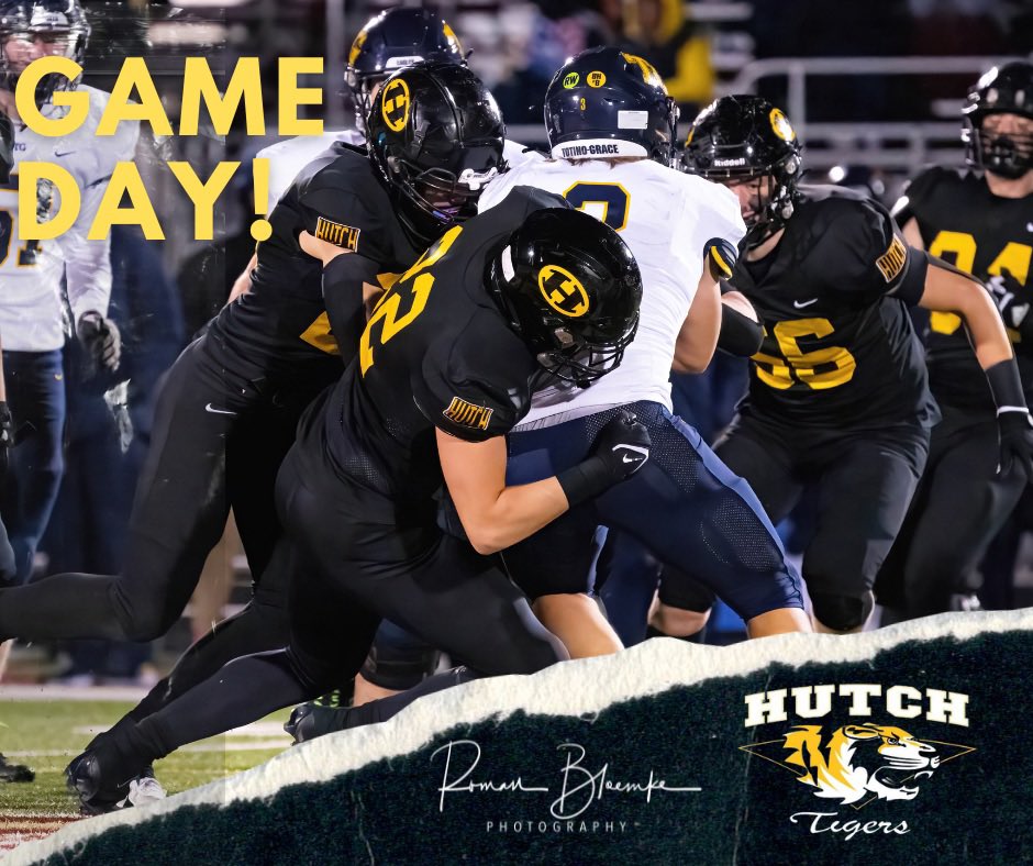 RomanBloemke's tweet photo. Game day!!!!!
L. F. G. 
We are behind you 1000%
Dominate and leave nothing behind.
As Coach says, "play with your hair on fire."
@HutchActivities  @TigerNation_FB https://t.co/P69FO8fQQG