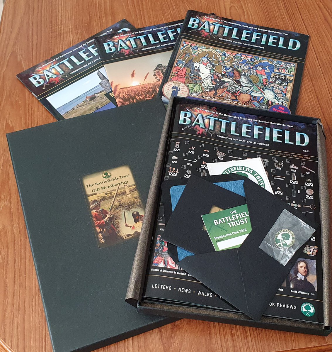 It's that time again! Wondering what you can get that special historian in your life for Christmas?
Battlefields Trust membership includes walks; talks; 4 annual magazines; free access to our evening Zoom lectures, and so much more!
Visit: battlefieldstrust.com/membership/