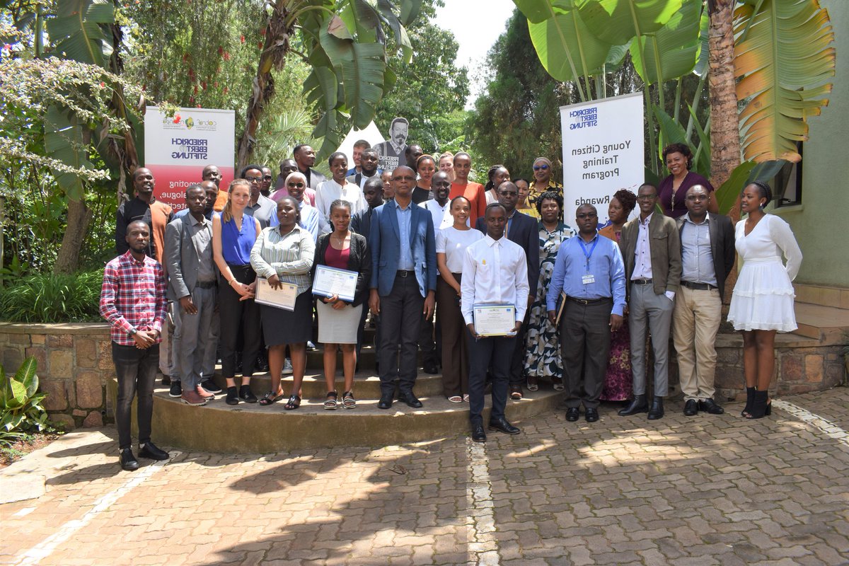 ycanrwanda's tweet photo. Today #yctp Alumni Network committee joins @FESRwanda in celebrating this year's cohort. So much more to come from those active and engaged youth. 

Congratulations to the graduands 👏🎉

#YouthEmpowerment https://t.co/fzyBA3Mc6h