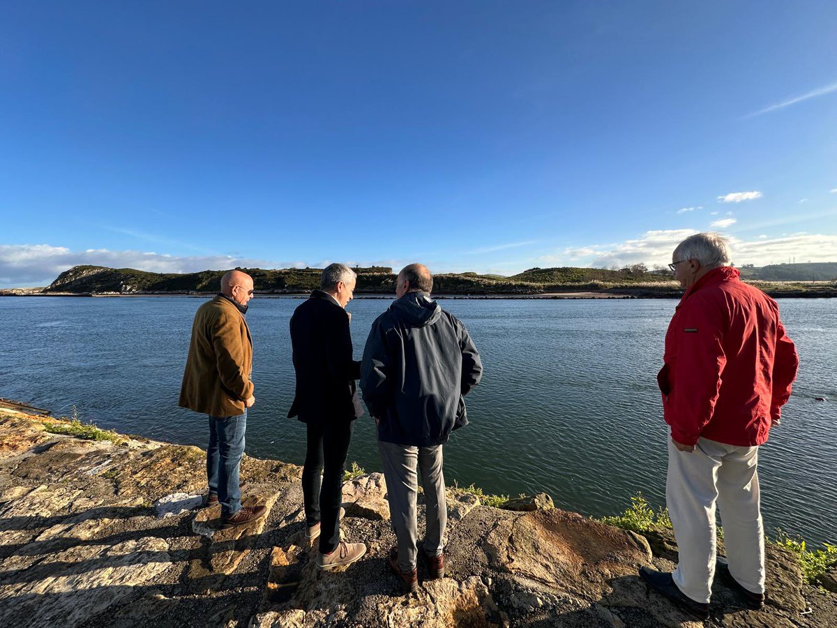 Suances espera al Infanta Elena para convertirlo en un buque-museo. Los socialistas impulsamos este proyecto y reclamamos compromiso a Buruaga para que llegue a Cantabria. Gran trabajo de Andrés Ruiz Moya y la Asociación Trazo Cultural de Veteranos de la Armada.