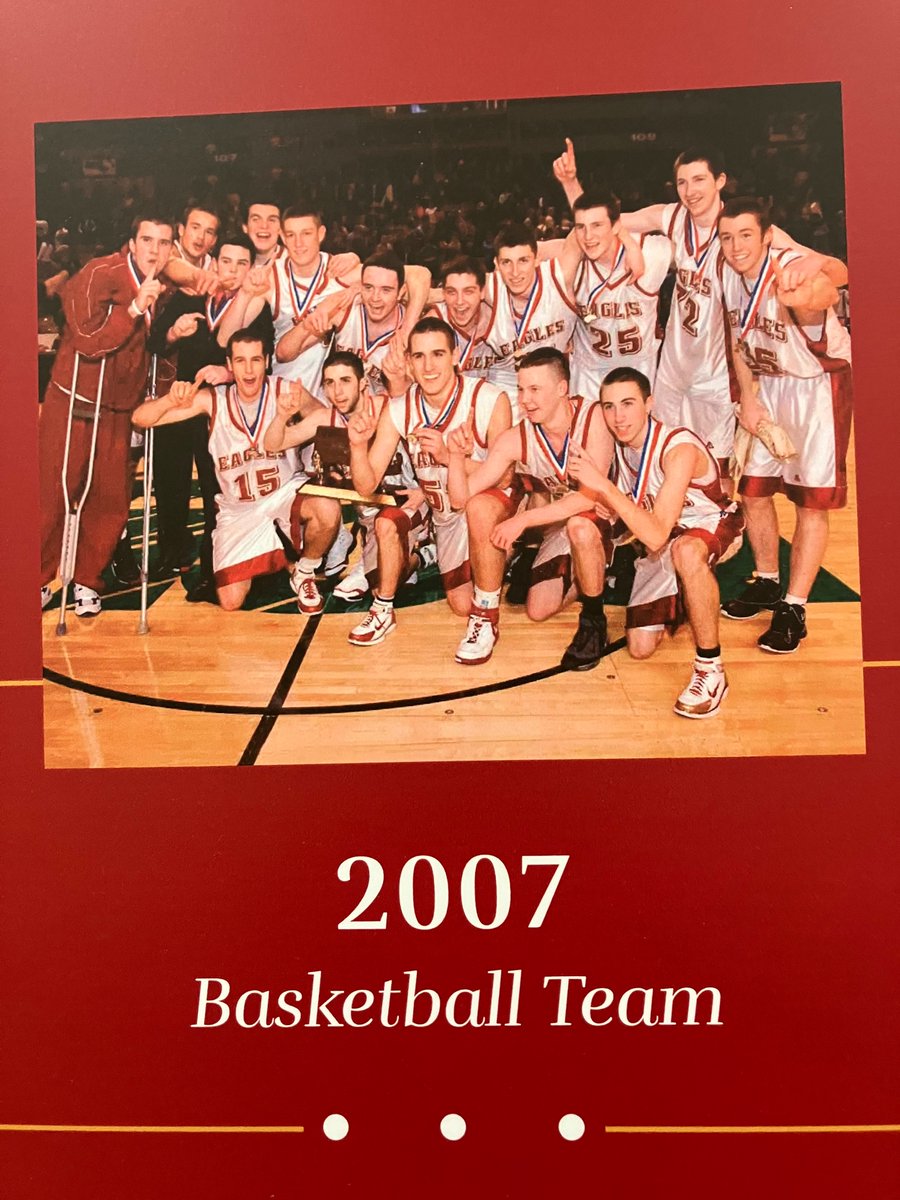BCH_Basketball's tweet photo. How do you go 25-0 and win D1 State Championship?
Ppg allowed- 51.0
Ft%-75.7
Offensive rpg- 15.1
Assist per game- 15.8
Blocks per game- 7.9
Steals per game- 8.7
8 player averaged between 5-12 ppg.
Bch HOF induction next Tuesday.
@BCHChirpNation @BChighathletics @BostonHeraldHS https://t.co/7rptV83NFV