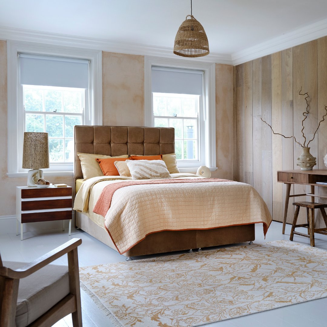 Sleepeezee's tweet photo. Interior inspired by autumnal leaves? Yes please ๐๐
#Sleepeezee #LeaveTheRestToUs #Bedstyling #Autumnvibes https://t.co/4PEalDjsQ5