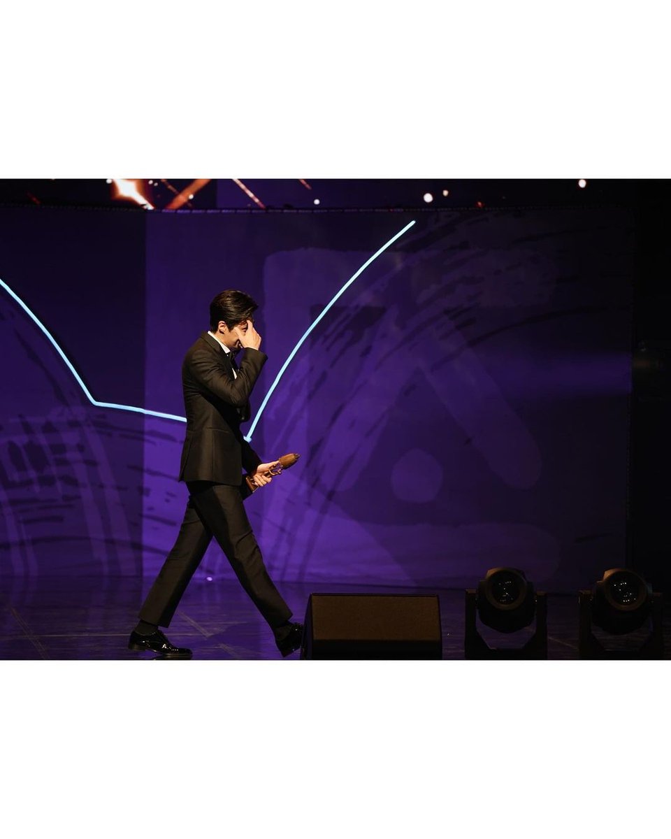 draftbear59's tweet photo. #59thGrandBellAwards #대종상영화제 #제59회대종상영화제 #대종상 #Daejong #DaejongFilmAwards #BestNewMovieActor_KimSeonHo #TheChilde #김선호 #KimSeonHo #金宣虎 #キムソンホ #คิมซอนโฮ https://t.co/ruOMoTa2PZ